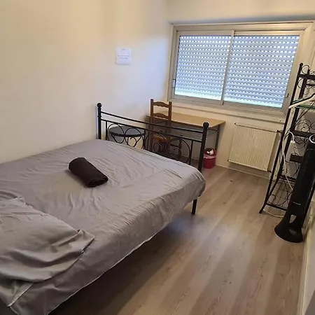Appartement En Plein Centre Ville Pessac Avec 3 Chambres Buitenkant foto